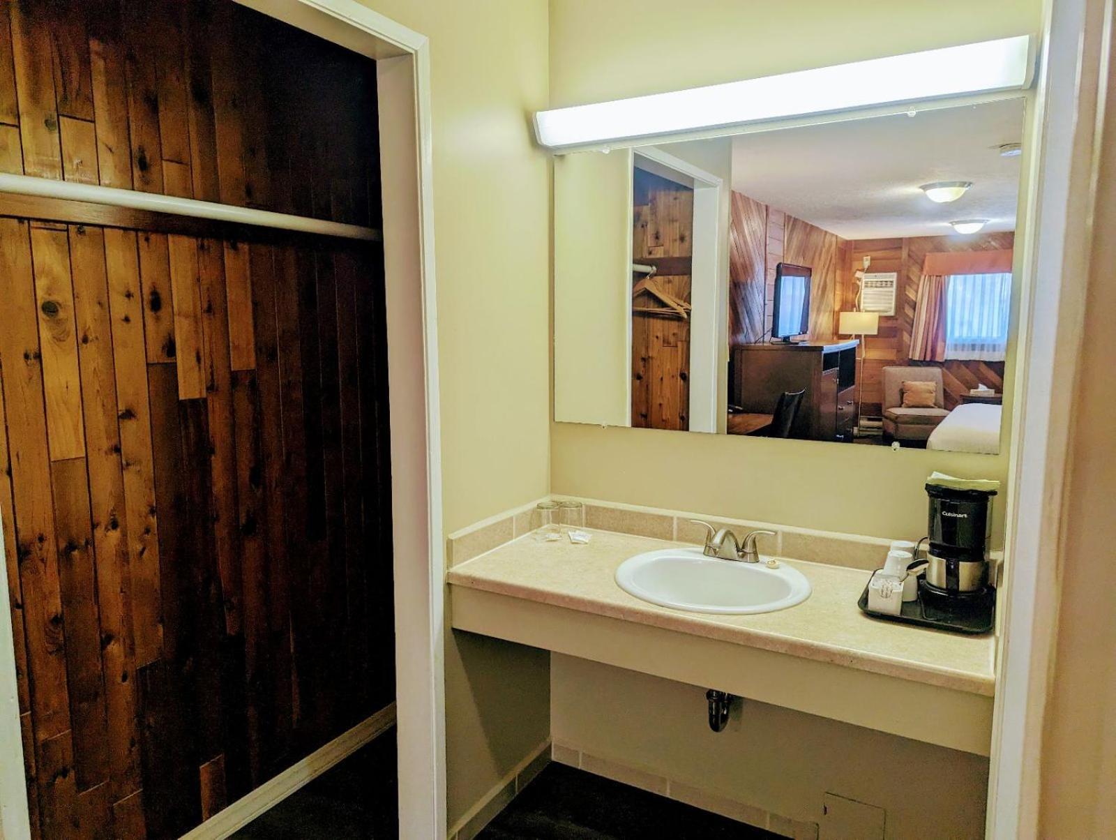 Alpine Inn & Suites 纳尔逊 外观 照片