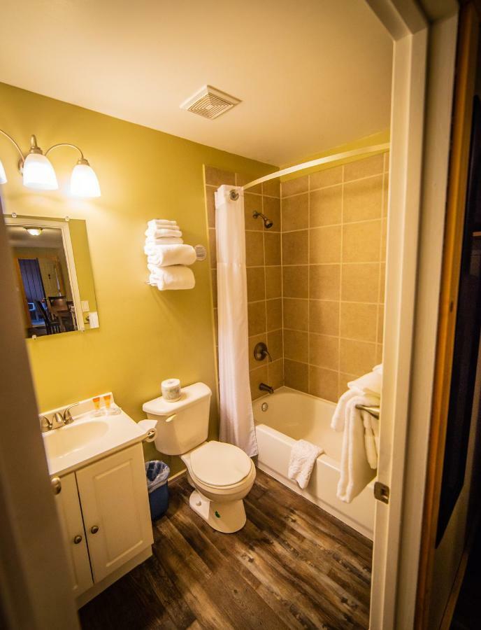 Alpine Inn & Suites 纳尔逊 外观 照片